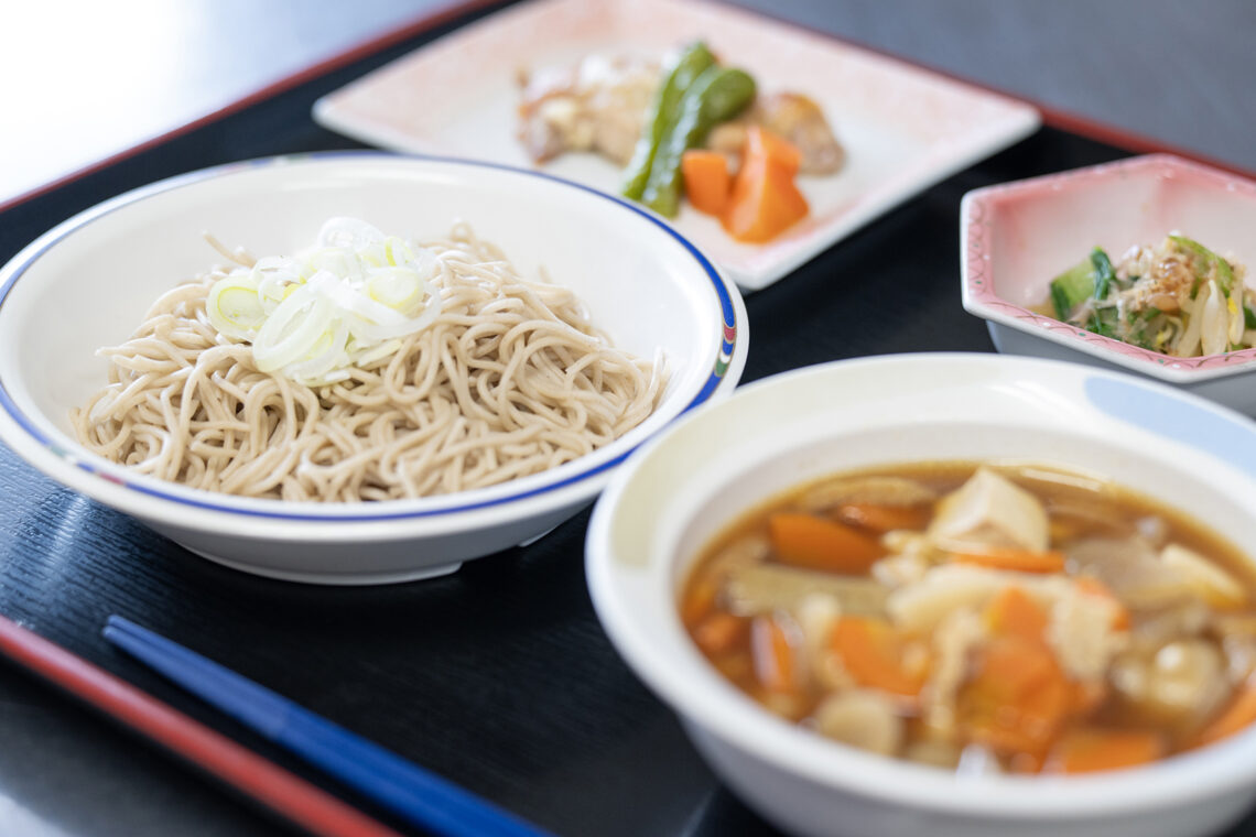 昼食