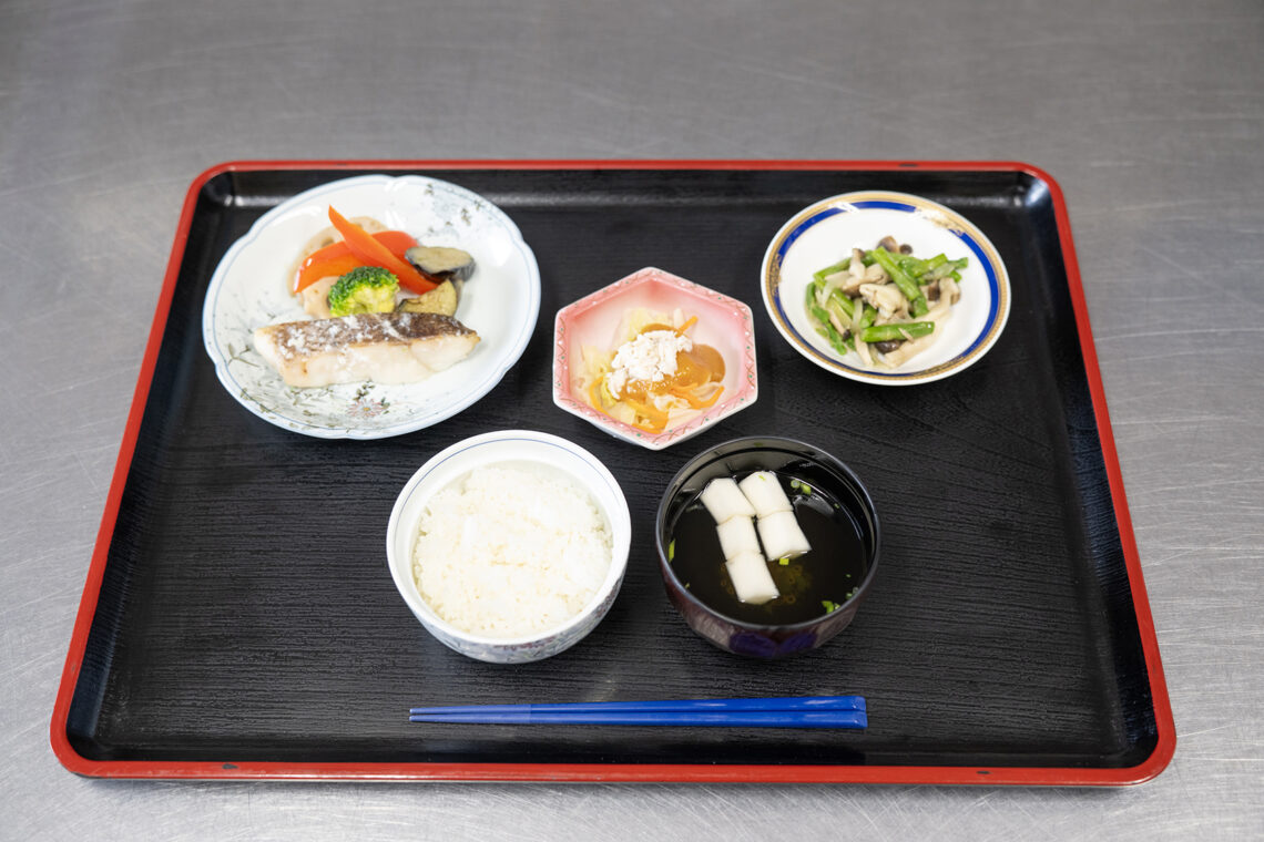 夕食