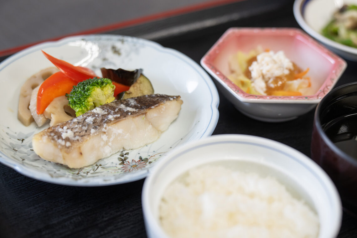 夕食